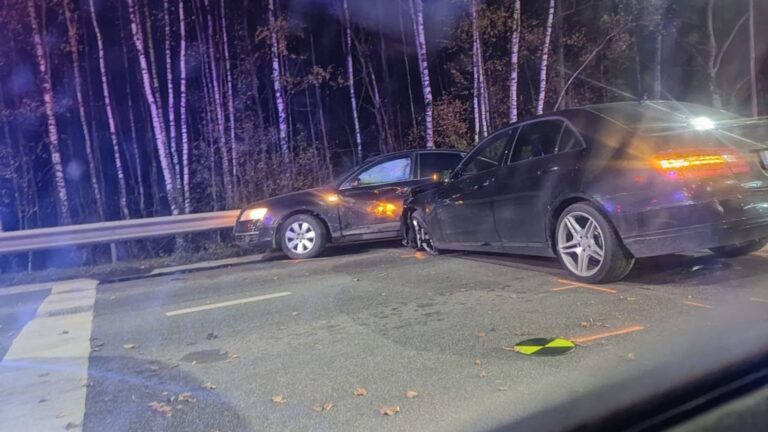 judrioje gatvėje stojo eismas – Kas vyksta Kaune