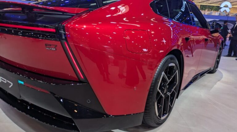 Pekino automobilių parodoje sportiški automobiliai pralenkė kompaktinius automobilius
